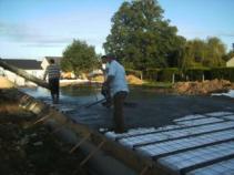 Coulage dalle beton pour construction maison bois 1